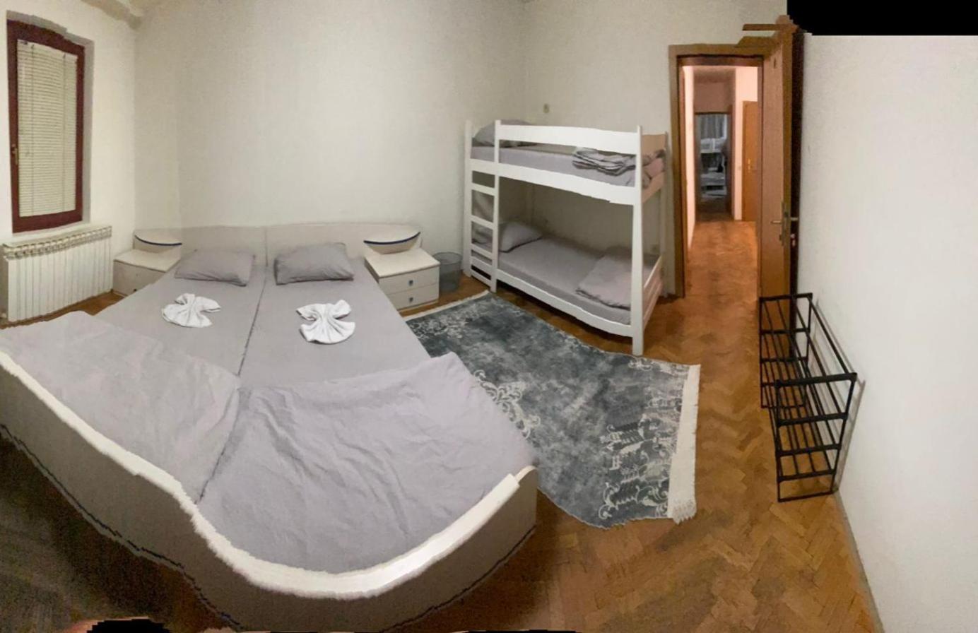 Hostel Center Luxury Sarajevo Phòng bức ảnh